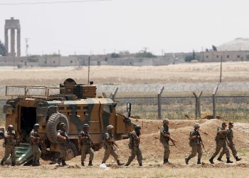 عساكر أتراك يواجهون السجن المؤبد لقتلهم لاجئين سوريين بعد تعذيبهم على الحدود
