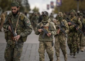 جيش ما بعد الأسد.. سوريا تبدأ تشكيل قوة عسكرية قوامها 200 ألف جندي