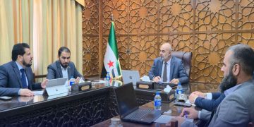 اجتماع تحضيري في دير الزور استعداداً للمؤتمر الدولي للاستثمار: تأهيل الكفاءات المحلية في صلب الأجندة