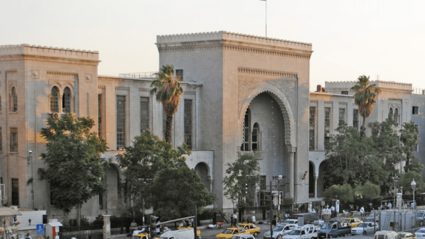 “النائب العام في سوريا يصدر قراراً بمنع سفر نحو 100 قاضٍ معزول (صور)