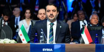 من إسطنبول.. الشيباني يفتح بوابات الدبلوماسية في منظمة التعاون الإسلامي