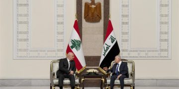 العراق ولبنان يؤكدان دعمهما لوحدة سوريا واستقرارها