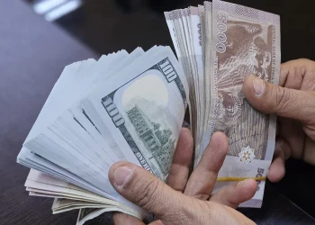 الدولار يختتم شهر حزيران بنسبة ارتفاع 10%