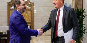الاتحاد الأوروبي يعرب عن استعداده لدعم جهود مكافحة الحرائق بسوريا
