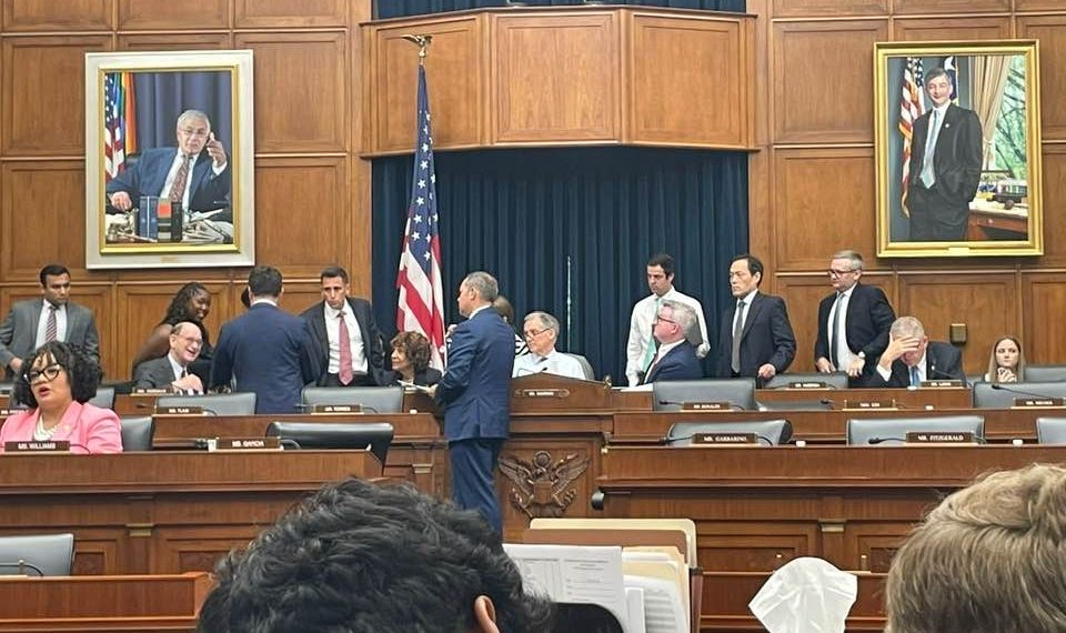 قيصر (2) يسلط على الاقتصاد السوري.. خبير لـ "تفاصيل برس": ما حصل سابقاً استثناءات وليس رفع عقوبات