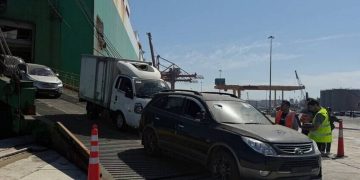 المنافذ البرية والبحرية ترد على الاستفسارات الخاصة بقرار وقف استيراد السيارات