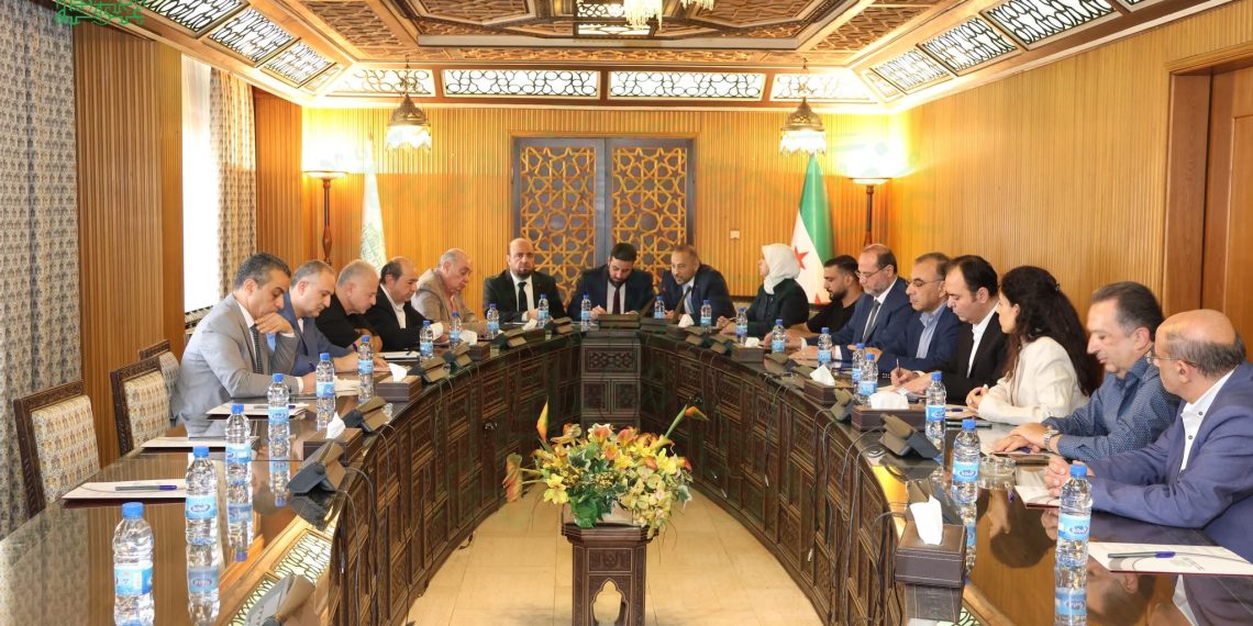 الاقتصاد والصناعة تبحث مع غرفة تجارة دمشق رؤية شاملة لتطوير ريادة الأعمال