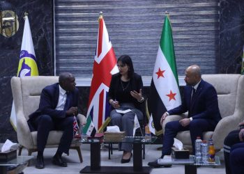 سوريا وبريطانيا تبحثان سبل التعاون بالاستجابة للطوارئ وإزالة الألغام
