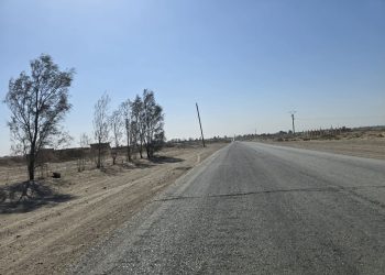 طريق دير الزور-تدمر: كابوس البادية السورية يهدد أرواح المسافرين ويعزلهم عن العالم