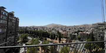 تباطؤ النمو يحد من تعافي سوق العقارات.. المتر في دمشق ما بين 500 إلى 3000 دولار