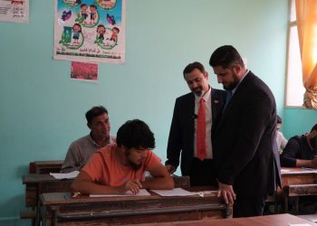 تعليم إدلب.. جهود واسعة لإعادة الحياة إلى المدارس وتحسين الواقع التربوي