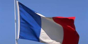 فرنسا ترحب بوقف إطلاق النار في سوريا