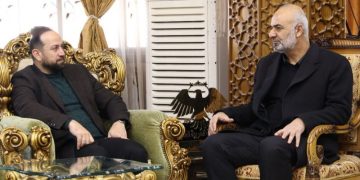 وزير الإعلام يزور دير الزور للاطلاع على الواقع الخدمي في المناطق المحررة حديثاً