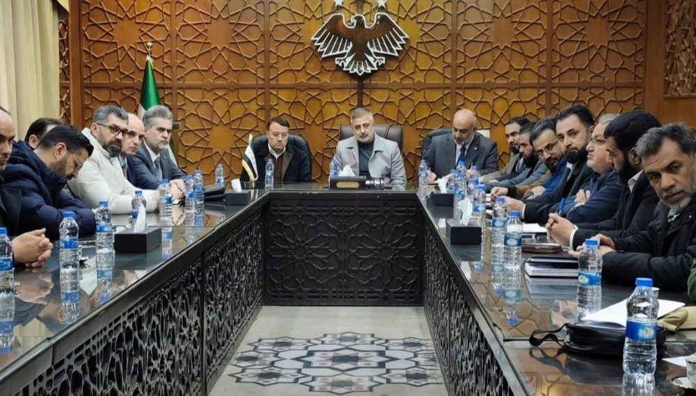 بعد زيارته الرقة.. وفد الأمانة العامة للرئاسة ومعاونو الوزراء يصلون دير الزور