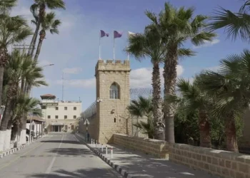 سجناء سوريون في قبرص ينهون إضرابهم عن الطعام بعد وعود بالإفراج وإعادتهم إلى بلادهم