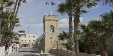 سجناء سوريون في قبرص ينهون إضرابهم عن الطعام بعد وعود بالإفراج وإعادتهم إلى بلادهم