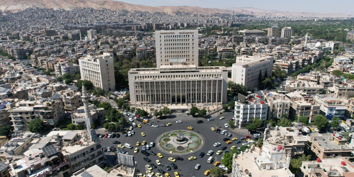 كيف يستعيد القطاع المصرفي ثقة المودعين؟