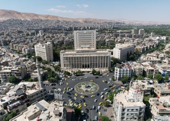 كيف يستعيد القطاع المصرفي ثقة المودعين؟