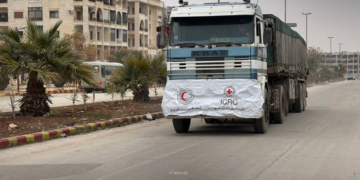 اللجنة المركزية لاستجابة حلب تسيرّ قافلة إغاثية ثانية إلى عين العرب