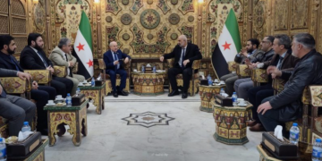 وزير النقل يبحث في دير الزور واقع الطرق والجسور وخطط إعادة التأهيل