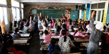اليونيسف تطلق حملة لإعادة 336 ألف طفل إلى التعليم في قطاع غزة