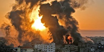 مقتل 11 فلسطينياً بينهم أطفال وإصابة آخرين في قصف للاحتلال على قطاع غزة