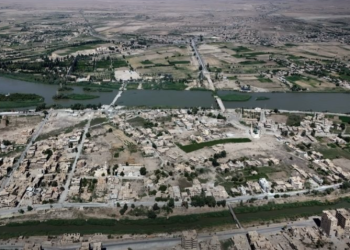 محافظة دير الزور تعلن تعطيل الجهات العامة اليوم الأحد حفاظاً على سلامة الأهالي