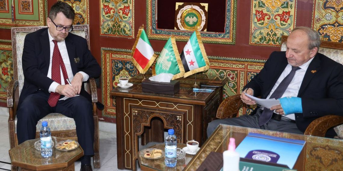غرفة صناعة دمشق والسفير الإيطالي يناقشان تعزيز التعاون الاقتصادي وتفعيل التبادل التجاري