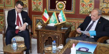 غرفة صناعة دمشق والسفير الإيطالي يناقشان تعزيز التعاون الاقتصادي وتفعيل التبادل التجاري
