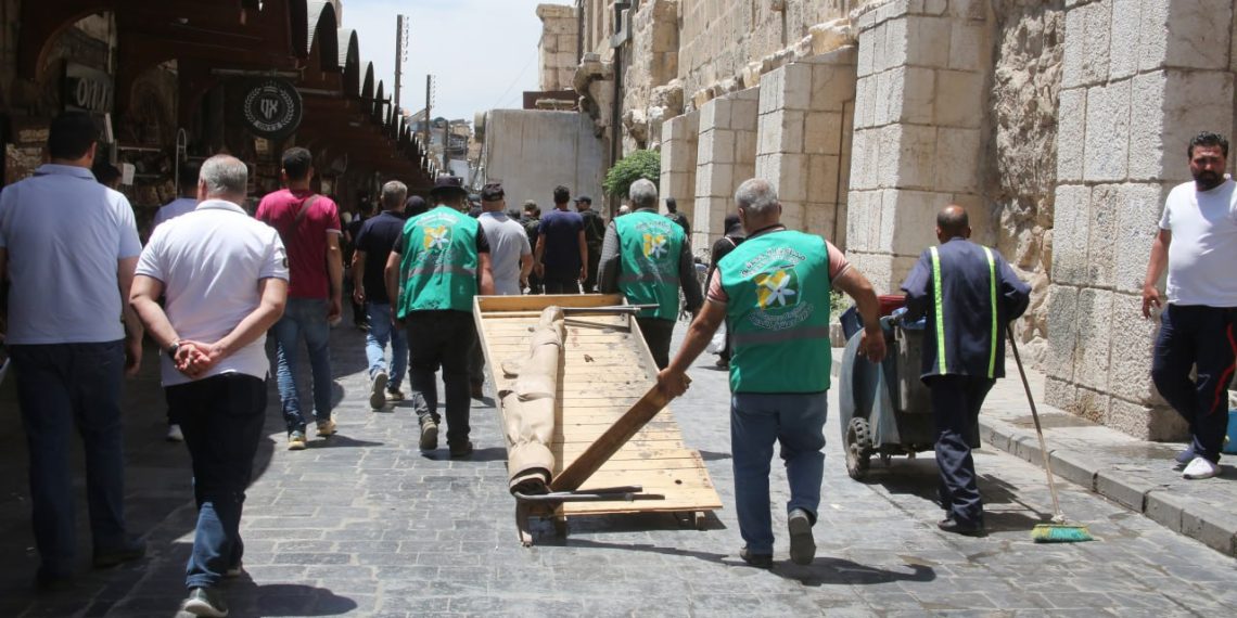 استجابة لشكاوى الأهالي.. حملة جديدة لتنظيم الإشغالات في دمشق القديمة