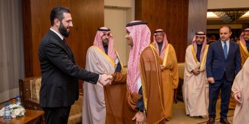 السيد الرئيس أحمد الشرع يلتقي وزير الثقافة السعودي في دمشق