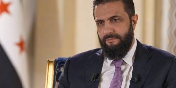 تأمين عودتهم أولوية.. الرئيس الشرع يتابع أوضاع المهجرين في مخيمات إدلب بعد العاصفة