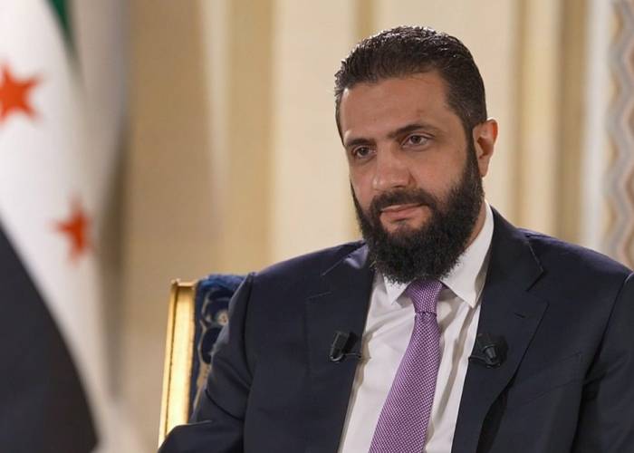 تأمين عودتهم أولوية.. الرئيس الشرع يتابع أوضاع المهجرين في مخيمات إدلب بعد العاصفة