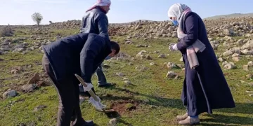بعد رش طيران الاحتلال مواداً مجهولة.. تحاليل مخبرية تؤكد سلامة المياه والتربة في القنيطرة