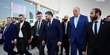 معاون أمين عام رئاسة الجمهورية يطلع على فعاليات معرض دمشق للكتاب ويشيد بالتنوع الثقافي
