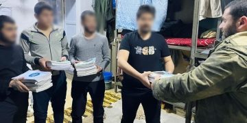 «إدارة السجون» تباشر توزيع الكتب المدرسية للنزلاء المتقدّمين لامتحاني التعليم الأساسي والثانوية العامة