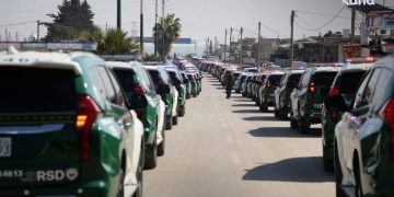 الداخلية تسلم الأمن الداخلي في إدلب 117 سيارة حديثة بالهوية البصرية الجديدة