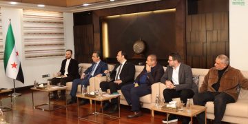 غرفة تجارة دمشق: نعمل لمعالجة “التداعيات السلبية” لمنع دخول الشاحنات غير السورية