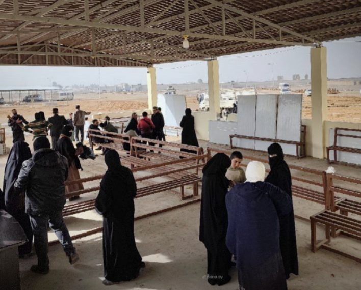 الداخلية تنظم زيارات لذوي نزلاء في سجن الأقطان بالرقة