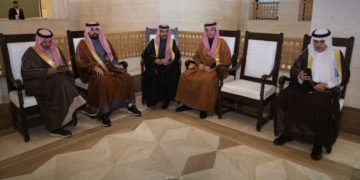 وصول وفد اقتصادي سعودي إلى الأمانة العامة لرئاسة الجمهورية بدمشق