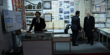في معرض دمشق الدولي للكتاب.. مديرية ثقافة حمص تضيء على أبرز أعلام المحافظة وتراثها