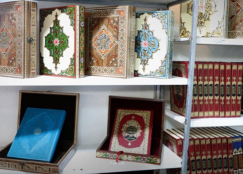 أجنحة المصحف الشريف في معرض دمشق للكتاب… مشاريع تعزز القراءة والتعليم والحفظ