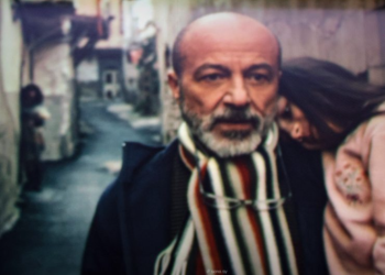“كنا نغني أثناء الجرعة”.. رحلة تعاف من السرطان تتجسد في فيلم “قشر برتقال”