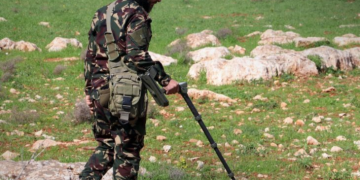 كتائب الهندسة تبدأ بإزالة الألغام ومخلفات الحرب في موقع رويحة الأثري بريف إدلب