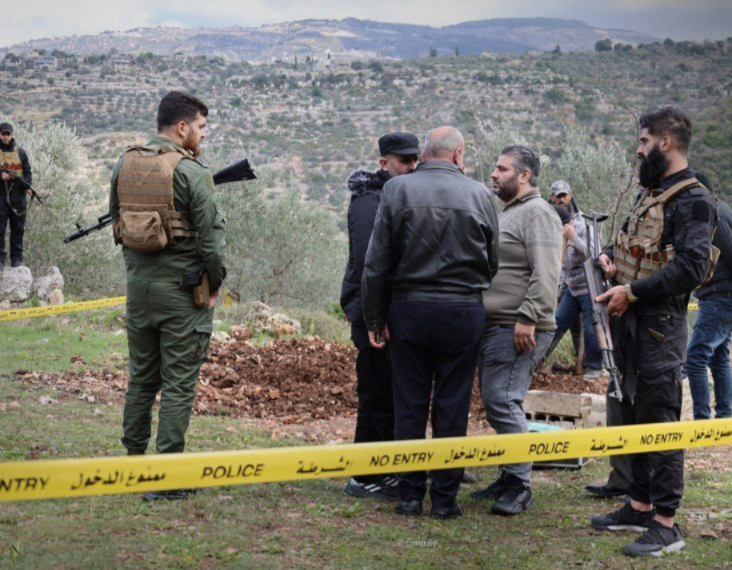 الأمن الداخلي في اللاذقية يشكّل لجنة تحقيق بوفاة مواطنة عقب عملية أمنية في بسنيا